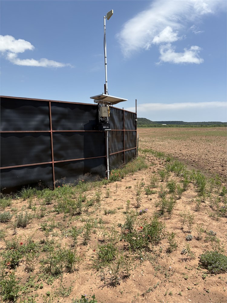 WildLife Buyer, LLC. - Exotic Game Control drop gate with camera and ...